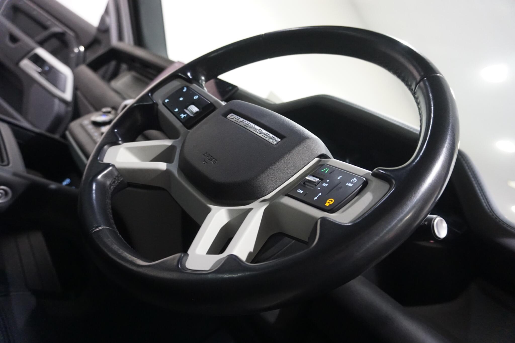 Land Rover Defender 110 3.0 D250 MHEV HSE Hard Top SUV 5dr Diesel Auto 4WD MWB Euro 6 (s/s) (250 ps)